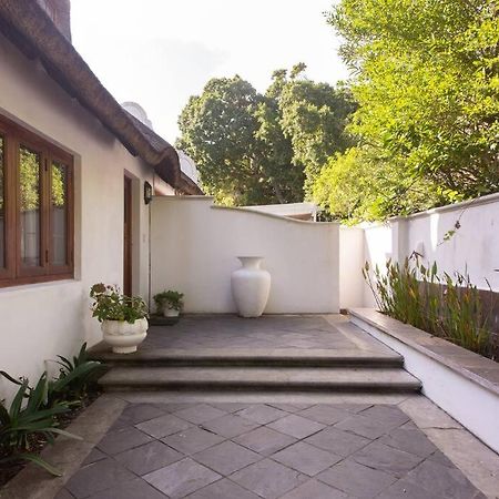 Mawethu Peaceful Garden With Covered Pool And Braai Area Cape Town Bagian luar foto