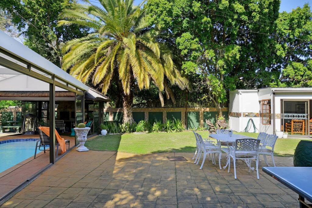 Mawethu Peaceful Garden With Covered Pool And Braai Area Cape Town Bagian luar foto
