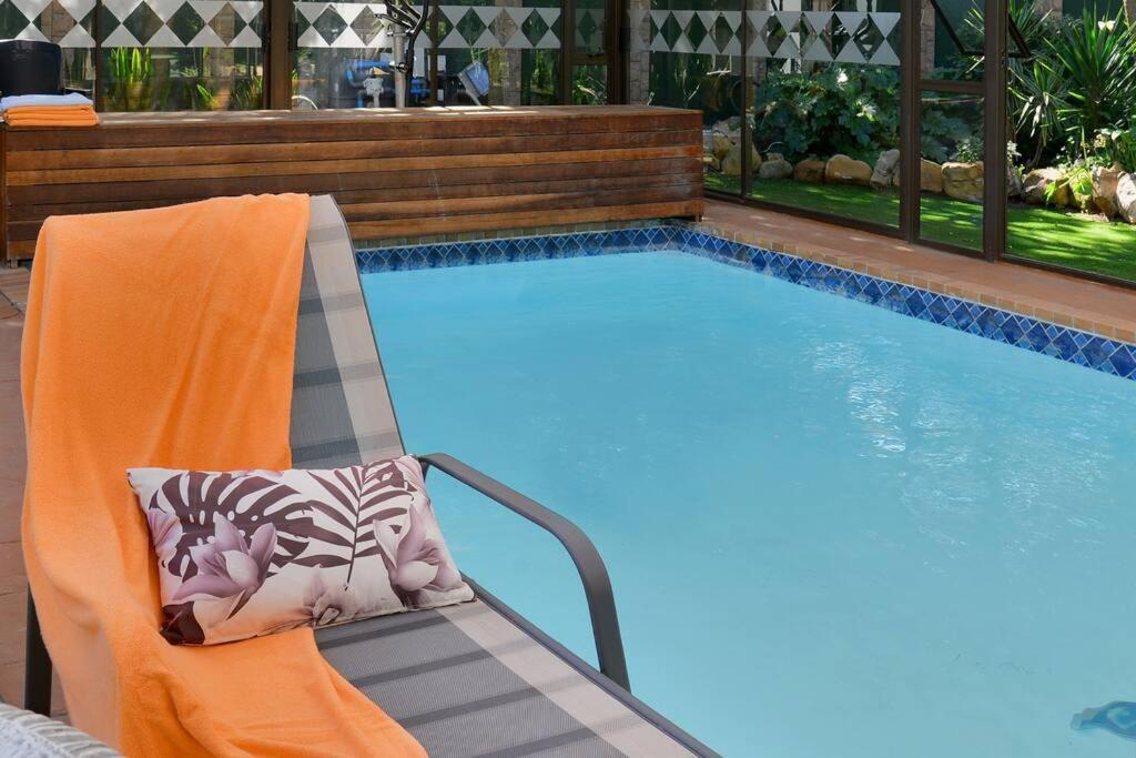 Mawethu Peaceful Garden With Covered Pool And Braai Area Cape Town Bagian luar foto