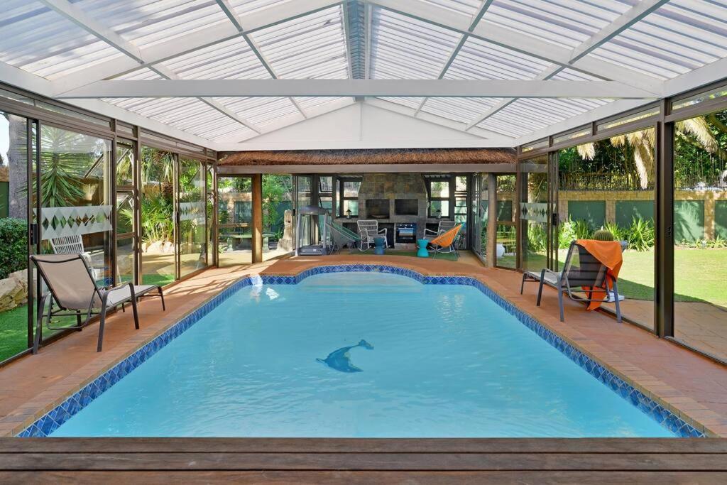 Mawethu Peaceful Garden With Covered Pool And Braai Area Cape Town Bagian luar foto